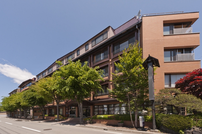 Imagen de los exteriores del Hotel Ooike. Foto 12