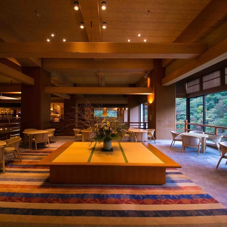 Imagen de los interiores del Hotel Ookawaso. Foto 18