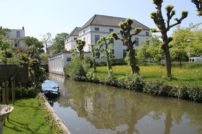 Imagen de los exteriores del Hotel Oorsprongpark. Foto 17