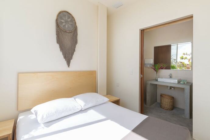 Imagen general del Hotel Oostel Smart Capsule Hostel - Tulum Pueblo. Foto 7