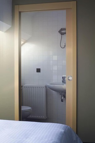 Imagen de la habitación del Hotel Oostereiland - Gevangenis. Foto 14