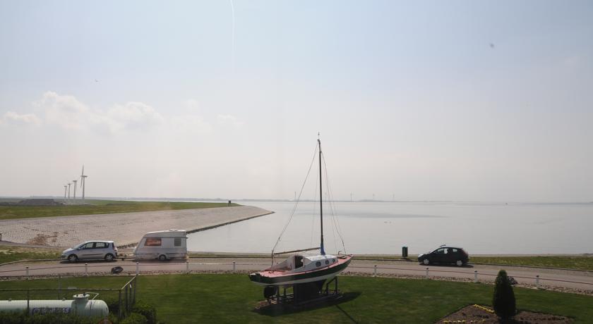 Imagen de la habitación del Hotel Oosterschelde. Foto 5