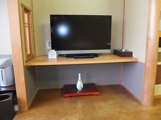 Imagen de la habitación del Hotel Ootaki. Foto 7