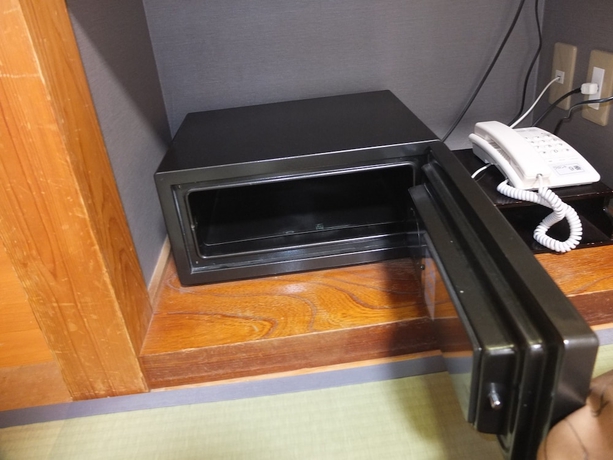 Imagen de la habitación del Hotel Ootaki. Foto 8