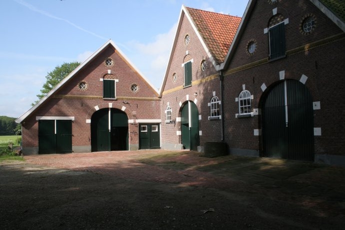 Imagen de los exteriores del Hotel Op 't Oorbeck. Foto 4