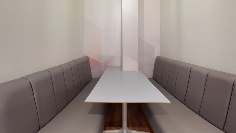 Imagen de los interiores del Hotel Opal Court. Foto 9