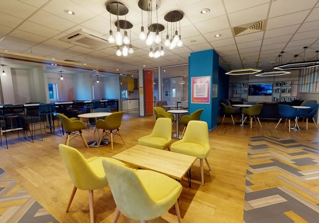 Imagen de los interiores del Hotel Opal Court. Foto 10