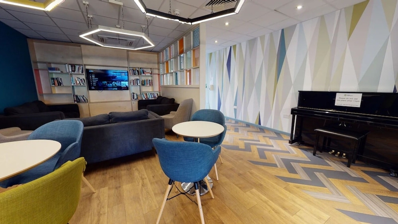 Imagen de los interiores del Hotel Opal Court. Foto 15