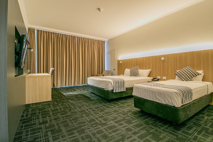 Imagen de la habitación del Hotel Opal Cove Resort. Foto 5