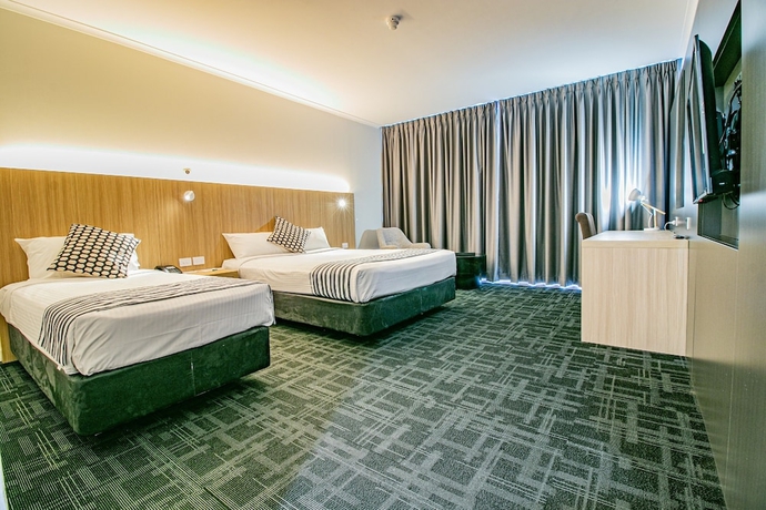 Imagen de la habitación del Hotel Opal Cove Resort. Foto 6