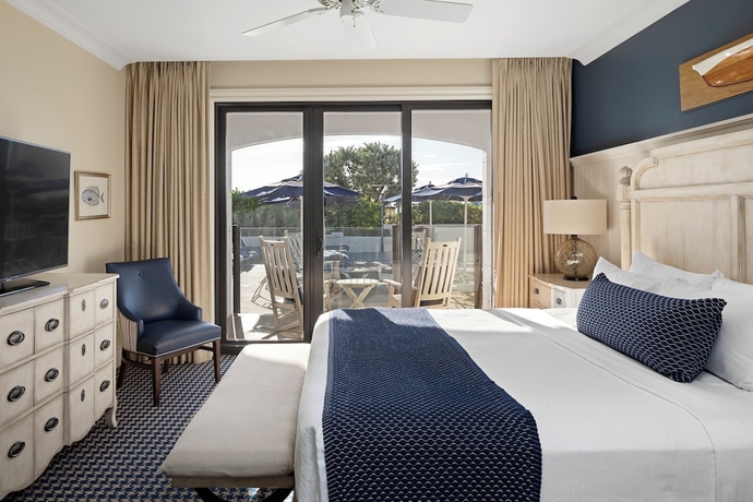 Imagen de la habitación del Hotel Opal Grand Oceanfront Resort and Spa. Foto 9