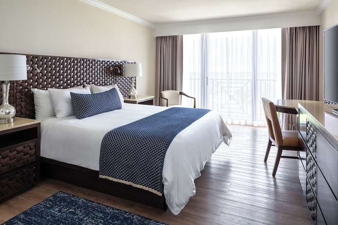 Imagen de la habitación del Hotel Opal Grand Oceanfront Resort and Spa. Foto 10