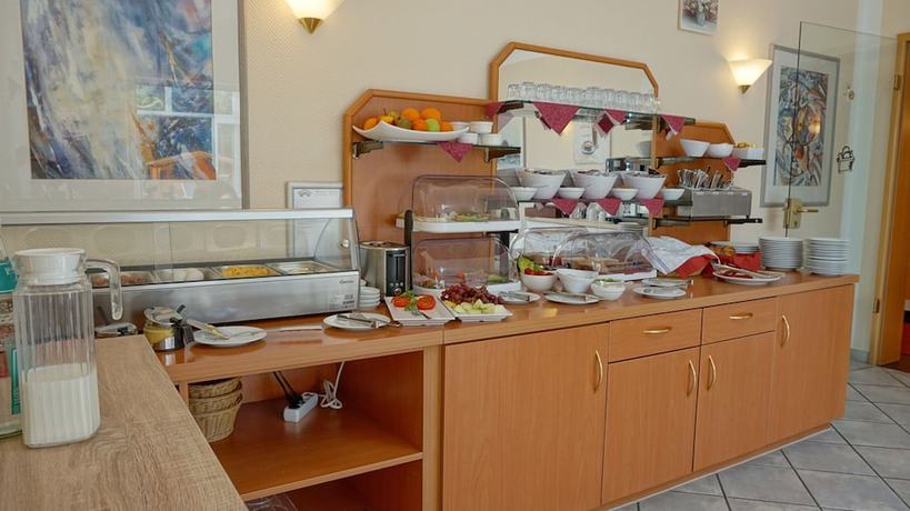 Imagen del bar/restaurante del Hotel Opal, Laatzen. Foto 5