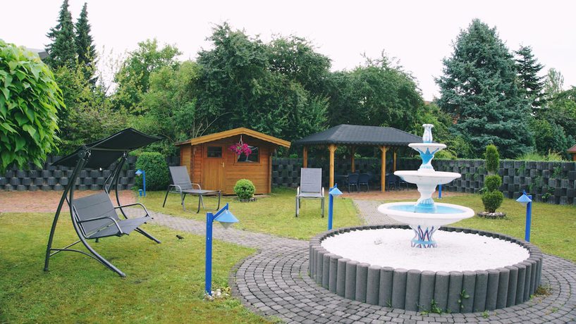 Imagen de los exteriores del Hotel Opal, Laatzen. Foto 16