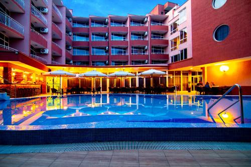 Imagen general del Hotel Opal, Nessebar. Foto 11