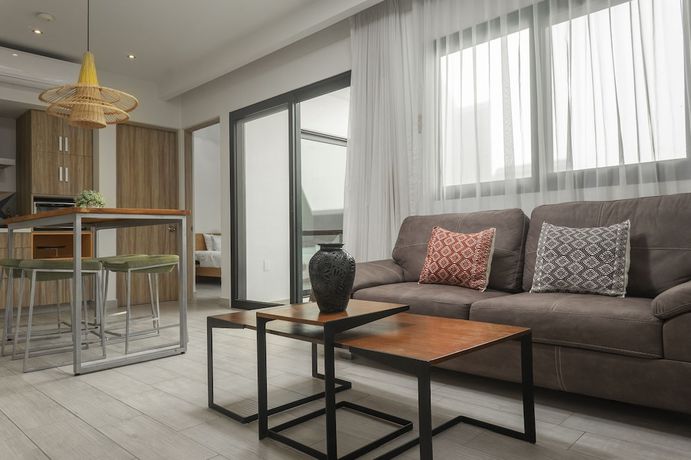 Imagen de la habitación del Hotel Opal Suites. Foto 20