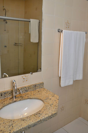 Imagen de la habitación del Hotel Opala Avenida. Foto 11