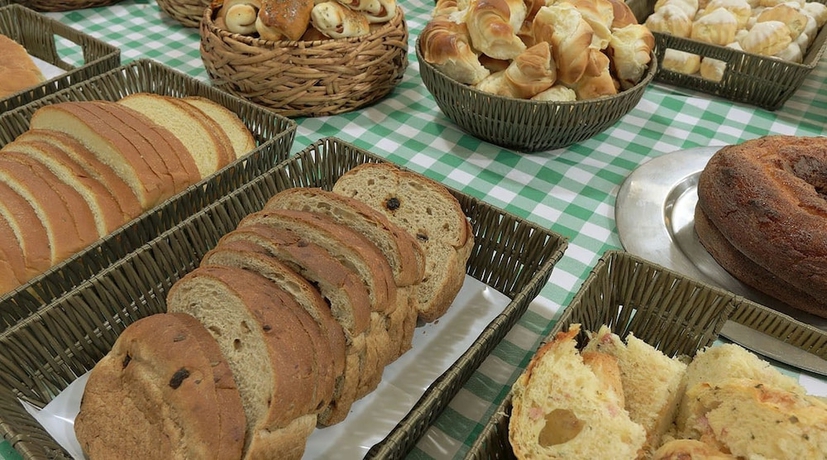 Imagen del bar/restaurante del Hotel Opala. Foto 5