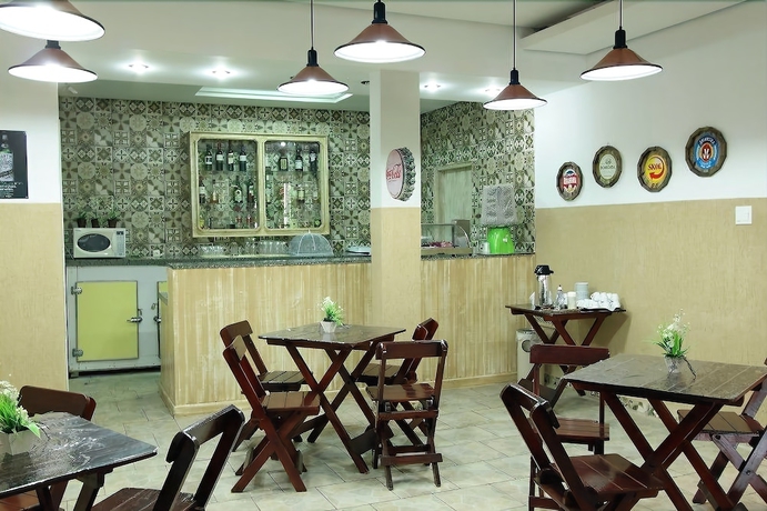 Imagen del bar/restaurante del Hotel Opala. Foto 13