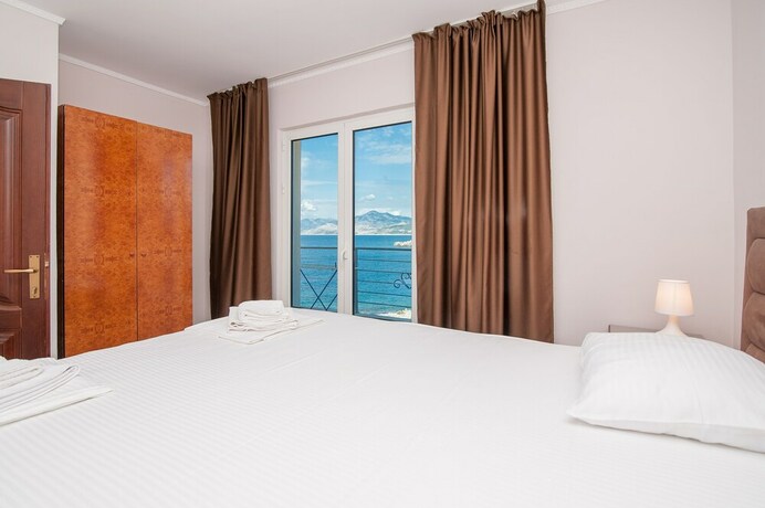 Imagen general del Hotel Open Sea Luxury Apartments. Foto 12