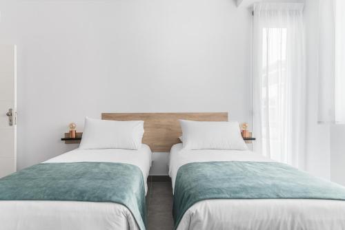 Imagen general del Hotel Open Sea Suites. Foto 7