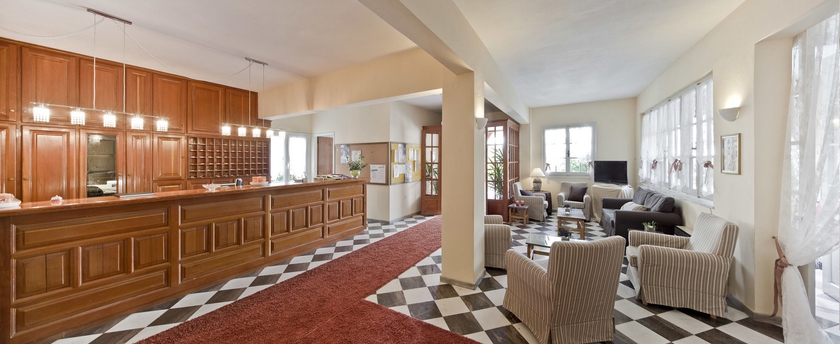 Imagen de los interiores del Hotel Opera Blue. Foto 12