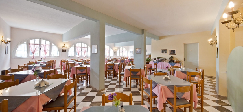 Imagen del bar/restaurante del Hotel Opera Blue. Foto 4