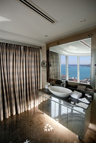 Imagen de la habitación del Hotel Opera Bosphorus. Foto 10