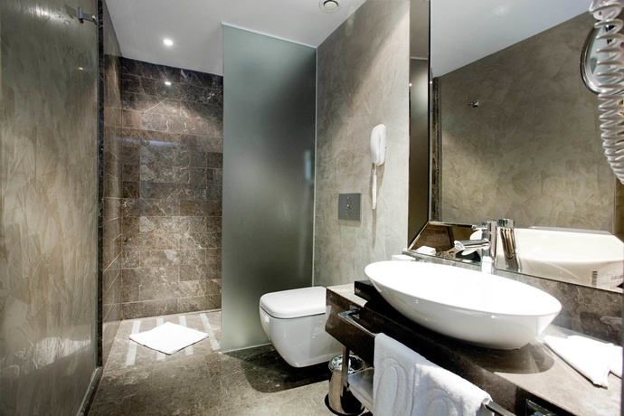 Imagen de la habitación del Hotel Opera Bosphorus. Foto 12