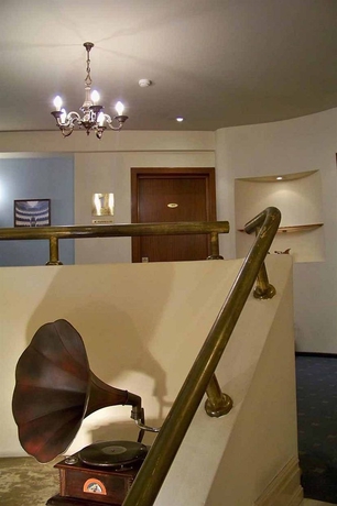 Imagen de los interiores del Hotel Opera By Zeus International. Foto 9