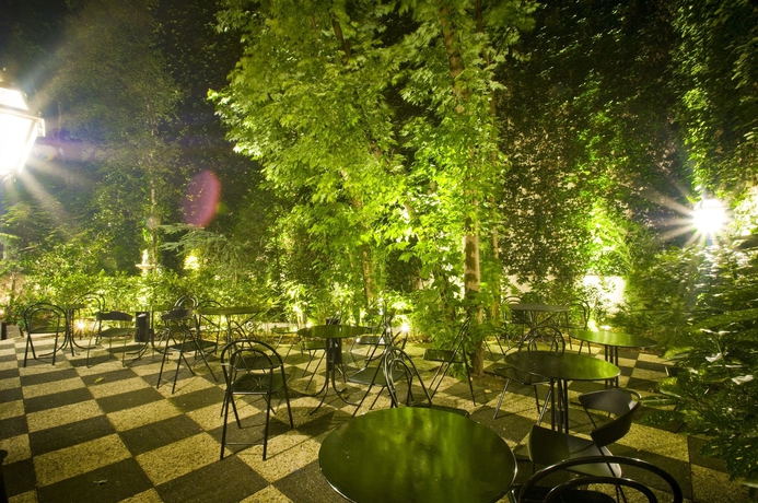 Imagen del bar/restaurante del Hotel Opera Cadet. Foto 7