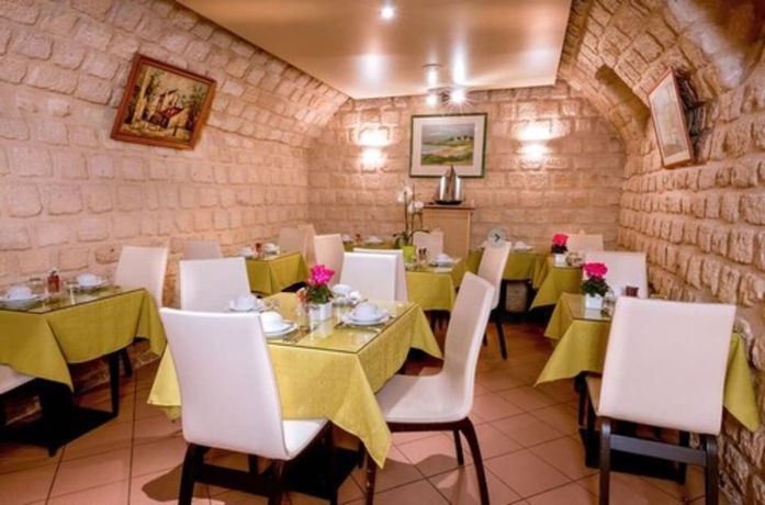 Imagen del bar/restaurante del Hotel Opera Deauville. Foto 5