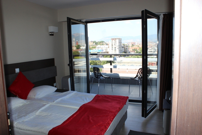 Imagen de la habitación del Hotel Opera House, SKOPJE. Foto 9