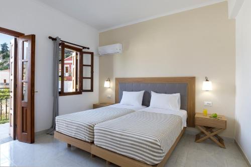Imagen general del Hotel Opera House, Symi. Foto 1