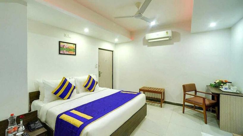 Imagen de la habitación del Hotel Opera Inn. Foto 4