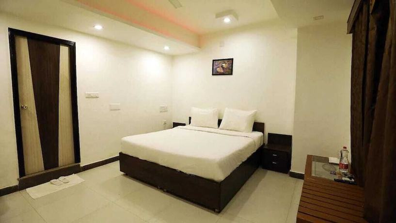 Imagen de la habitación del Hotel Opera Inn. Foto 10