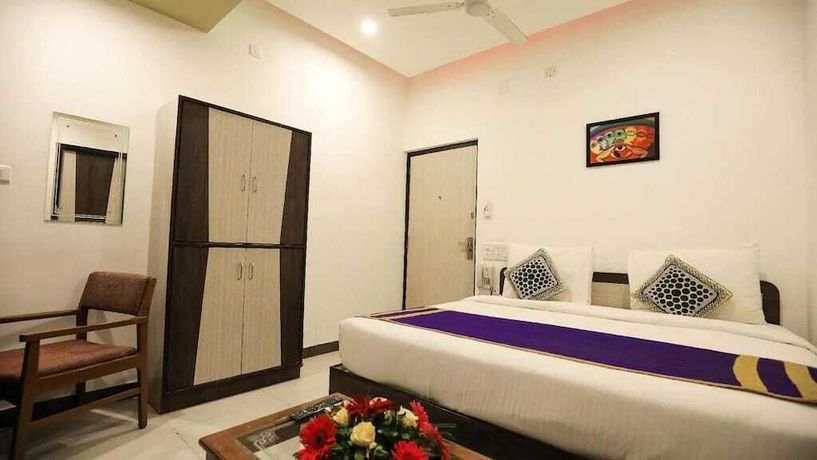 Imagen de la habitación del Hotel Opera Inn. Foto 11