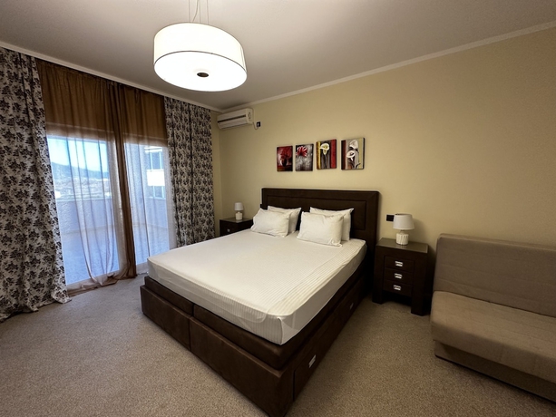 Imagen de la habitación del Hotel Opera Jaz. Foto 2