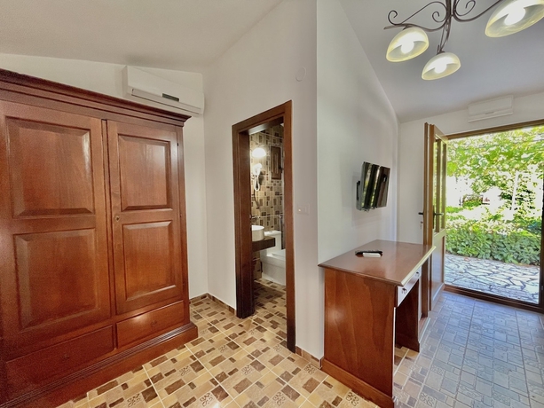 Imagen de la habitación del Hotel Opera Jaz. Foto 15