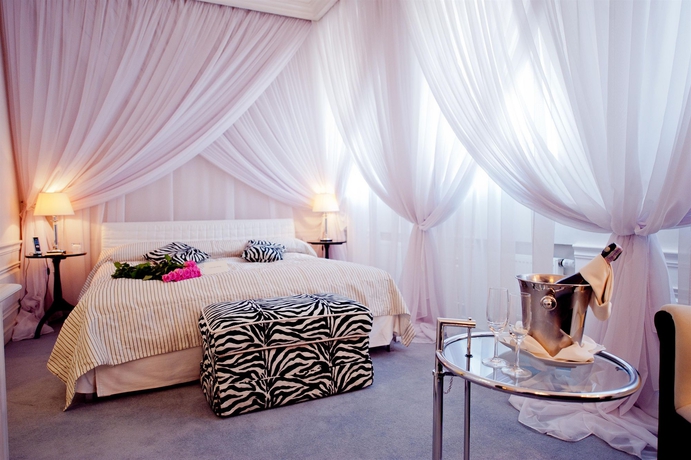 Imagen de la habitación del Hotel Opera, Kiev. Foto 8