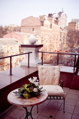 Imagen de la habitación del Hotel Opera, Kiev. Foto 12