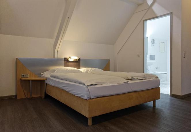 Imagen de la habitación del Hotel Opera K&ouml;ln. Foto 9