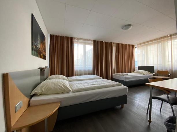 Imagen de la habitación del Hotel Opera K&ouml;ln. Foto 11