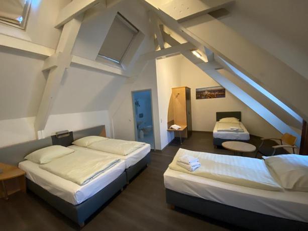 Imagen de la habitación del Hotel Opera K&ouml;ln. Foto 12