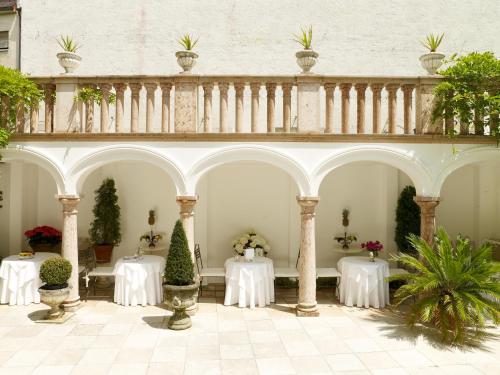 Imagen de los interiores del Hotel Opera, Munich. Foto 11