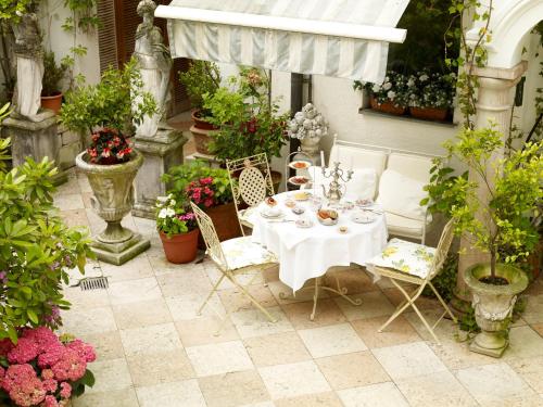 Imagen de los interiores del Hotel Opera, Munich. Foto 12