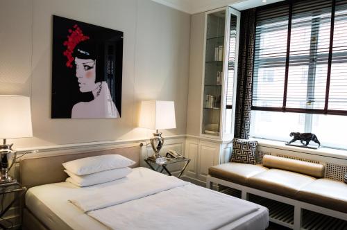 Imagen de la habitación del Hotel Opera, Munich. Foto 8