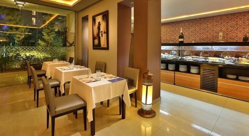 Imagen del bar/restaurante del Hotel Opera Plaza, Gueliz. Foto 9