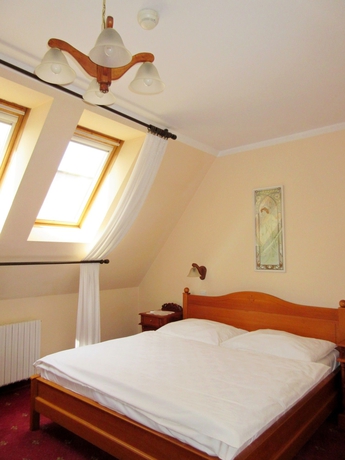 Imagen de la habitación del Hotel Opera, Praga. Foto 9