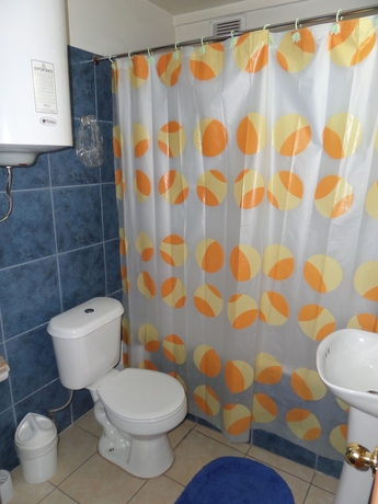 Imagen de la habitación del Hotel Opera Santiago Apartment. Foto 14